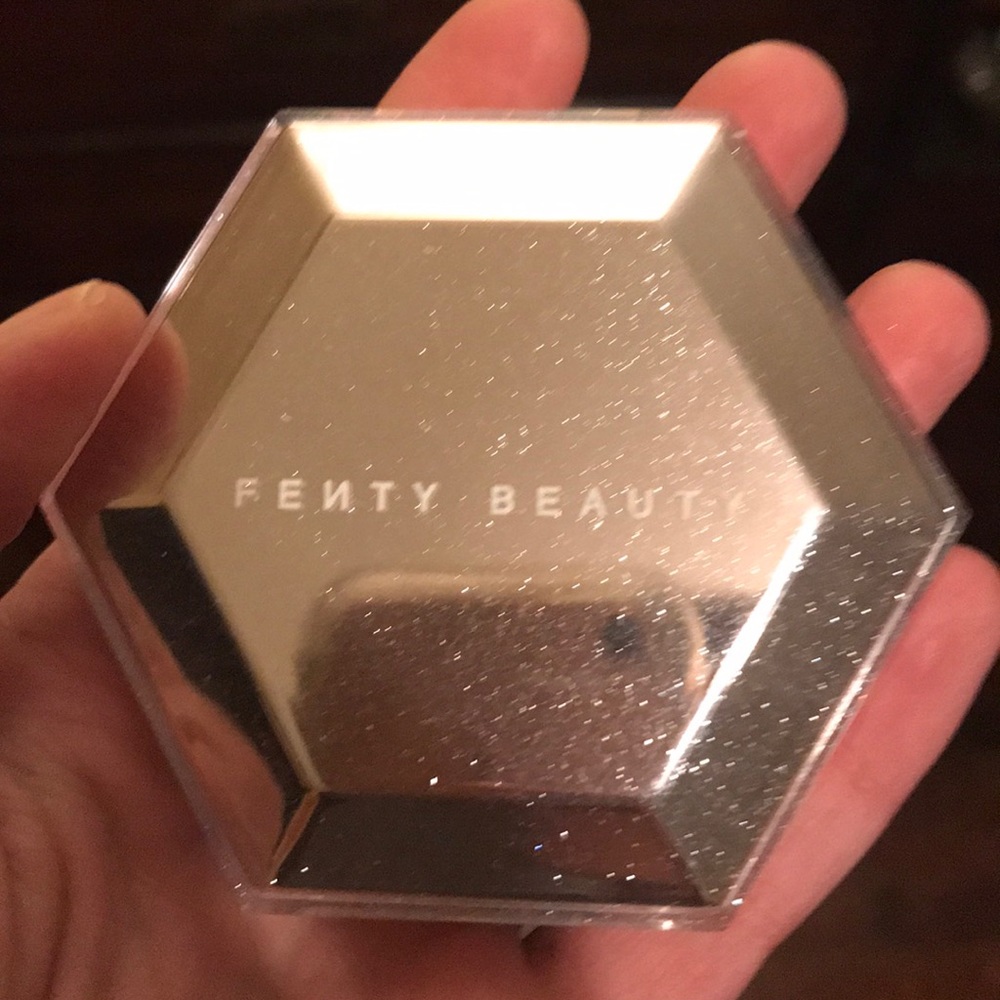 Fenty how many carats?!